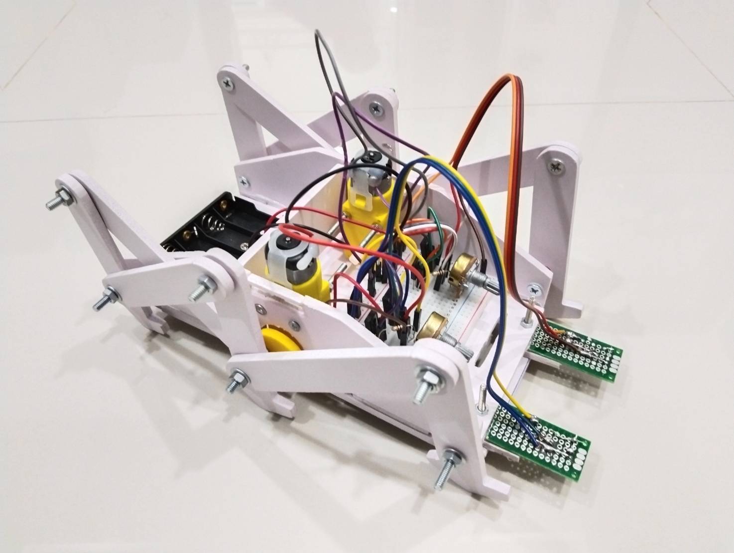 แผ่นพลาสวูดหุ่นยนต์ขาเดินแบบ 6ขา รุ่น V3 Ex