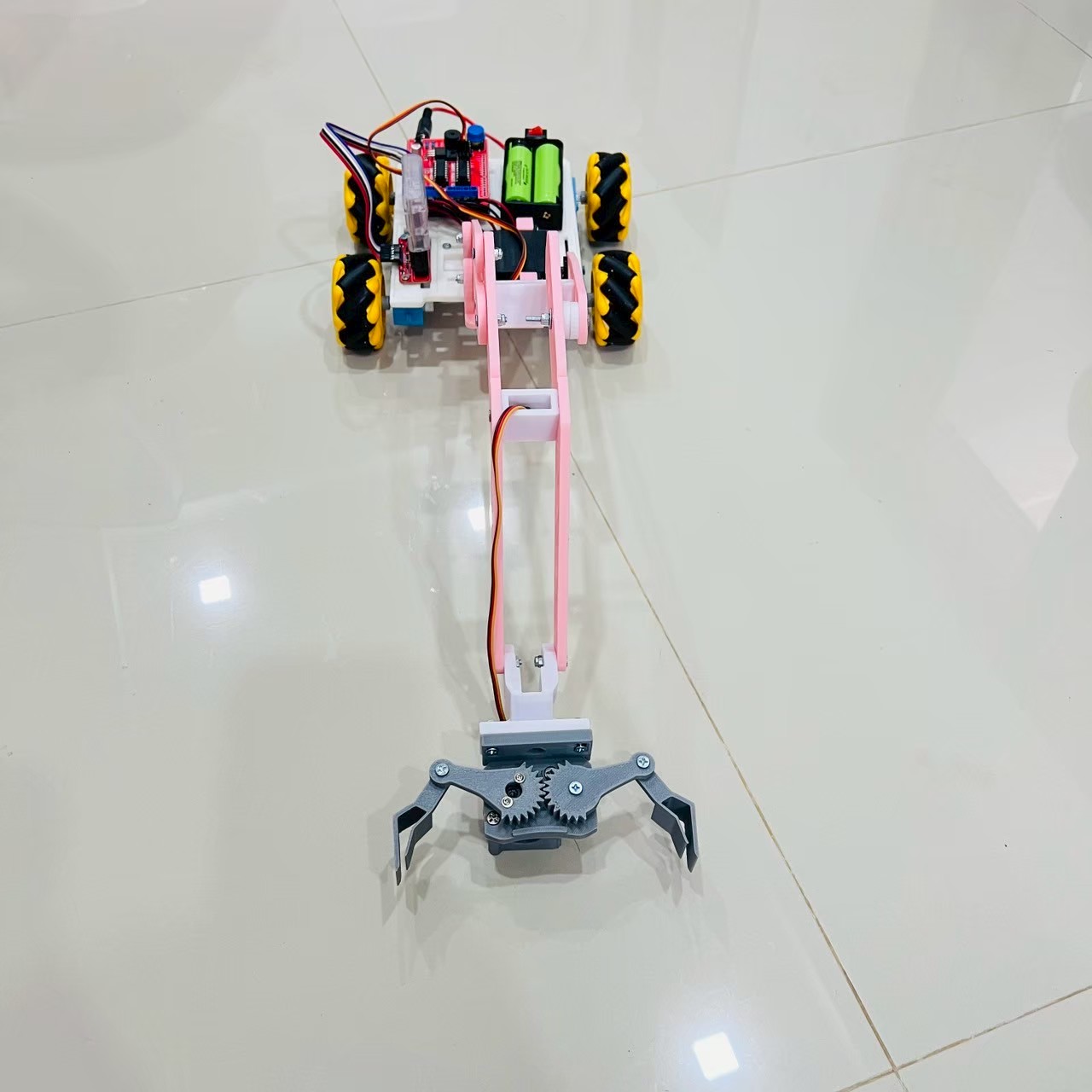 หุ่นยนต์บังคับแบบผสม สพฐ.แบบล้อสไลด์ข้างได้(ประกอบเอง)