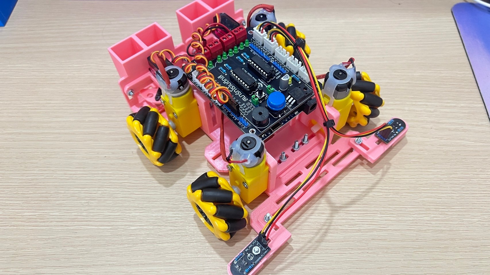 หุ่นยนต์ระดับสูง พร้อมบอร์ดขับหุ่นยนต์ SMR V1.10