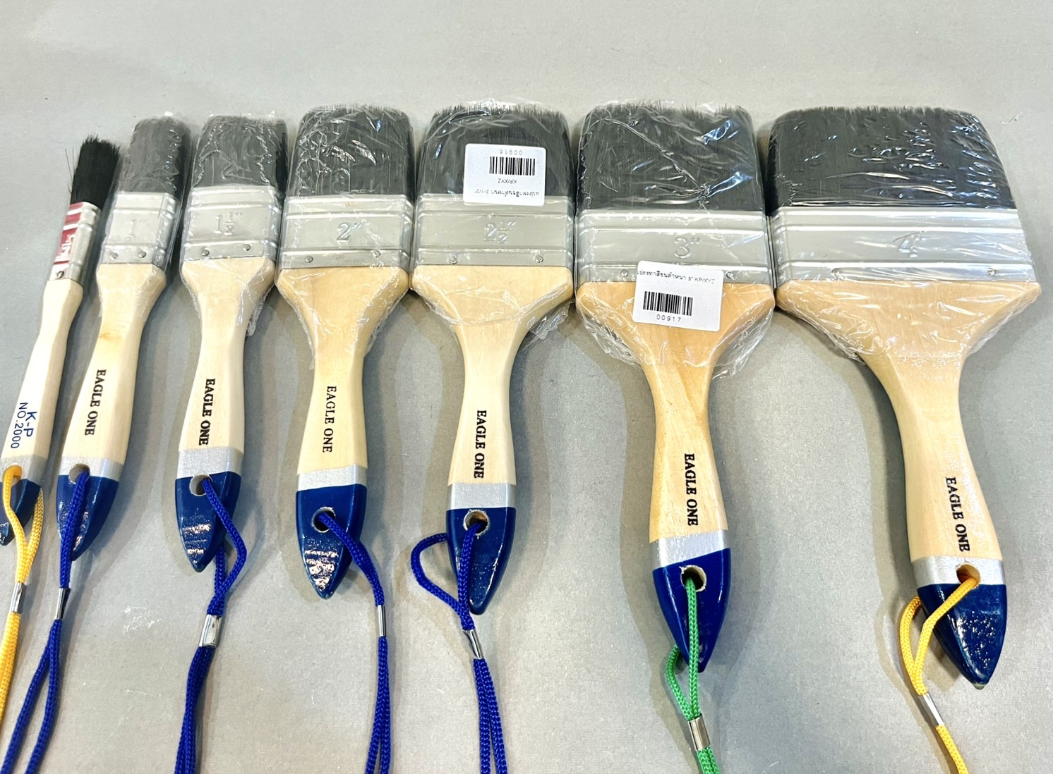 แปรงทาสี ขนดำหนา KP/XYZ