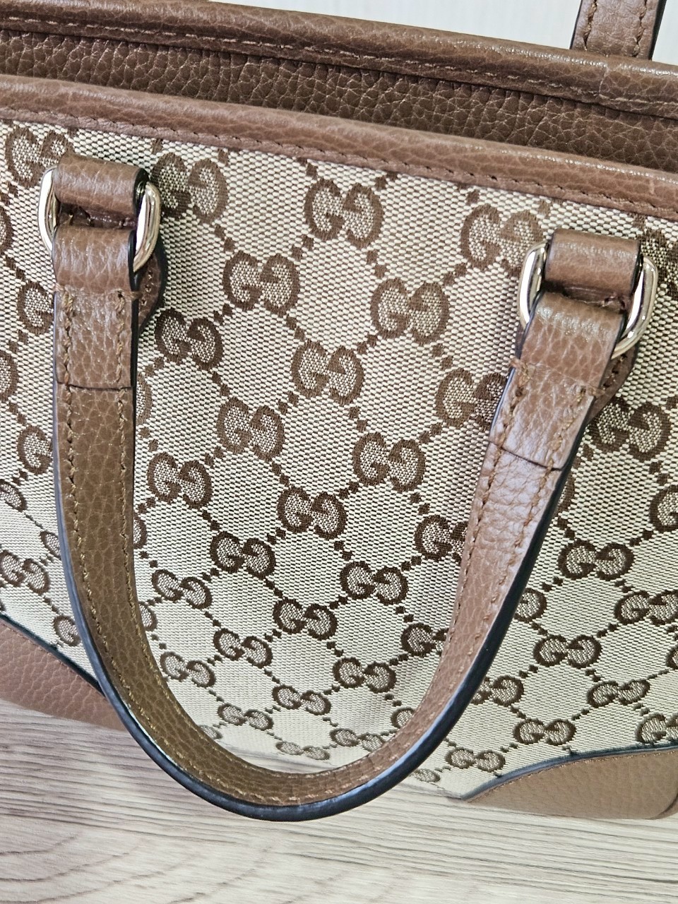 Gucci Bree Tote สีน้ำตาล