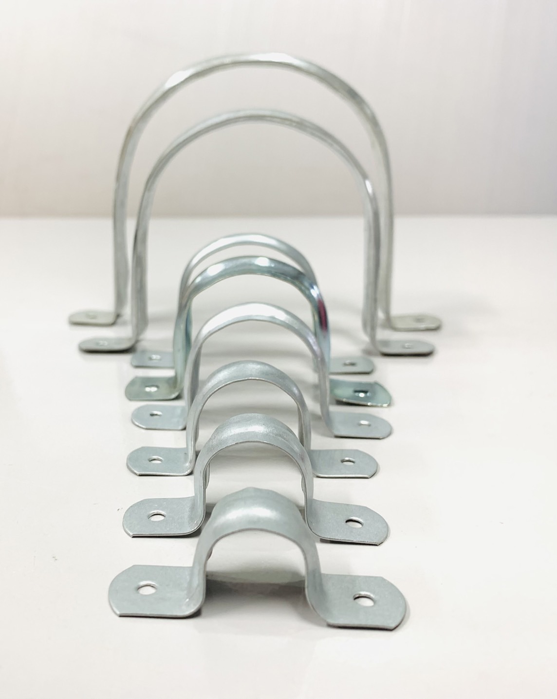 กิ๊ปจับท่อ, แคล๊มป์จับท่อ สังกะสี รุ่นบาง