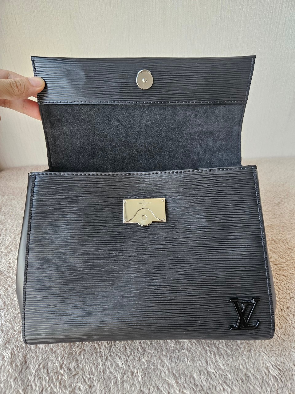 LV M41312 Cluny BB EPI microchip