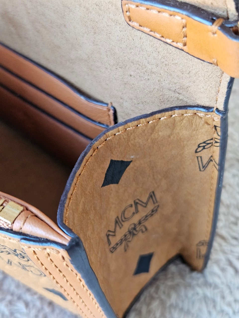 MCM Tracy Crossbody in Visetos