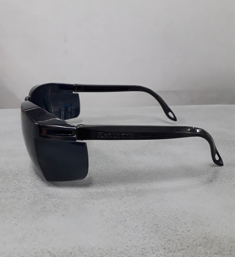 แว่นตา มีขอบข้าง ดำอ่อน