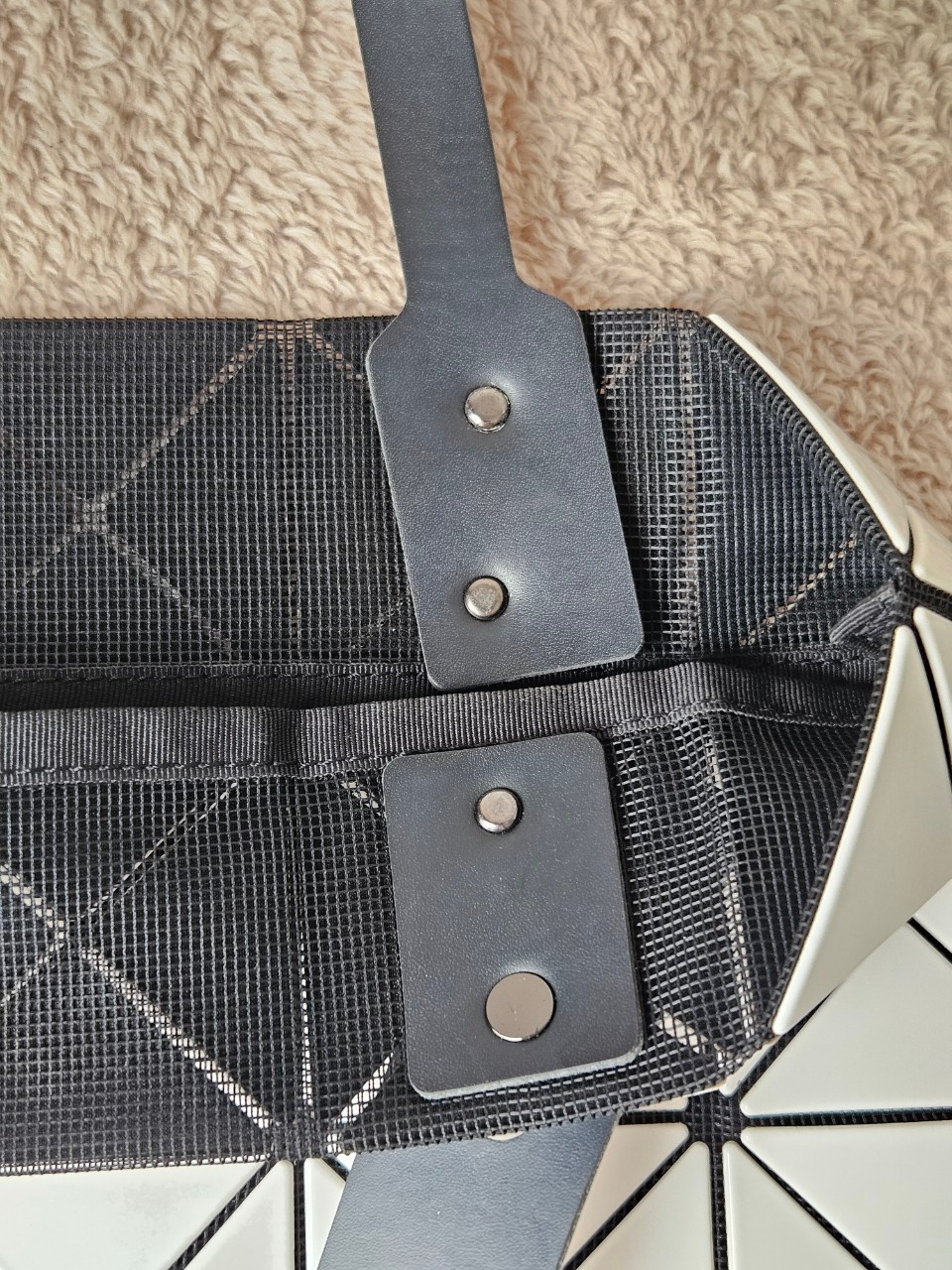 Baobao 6*6 สีขาว