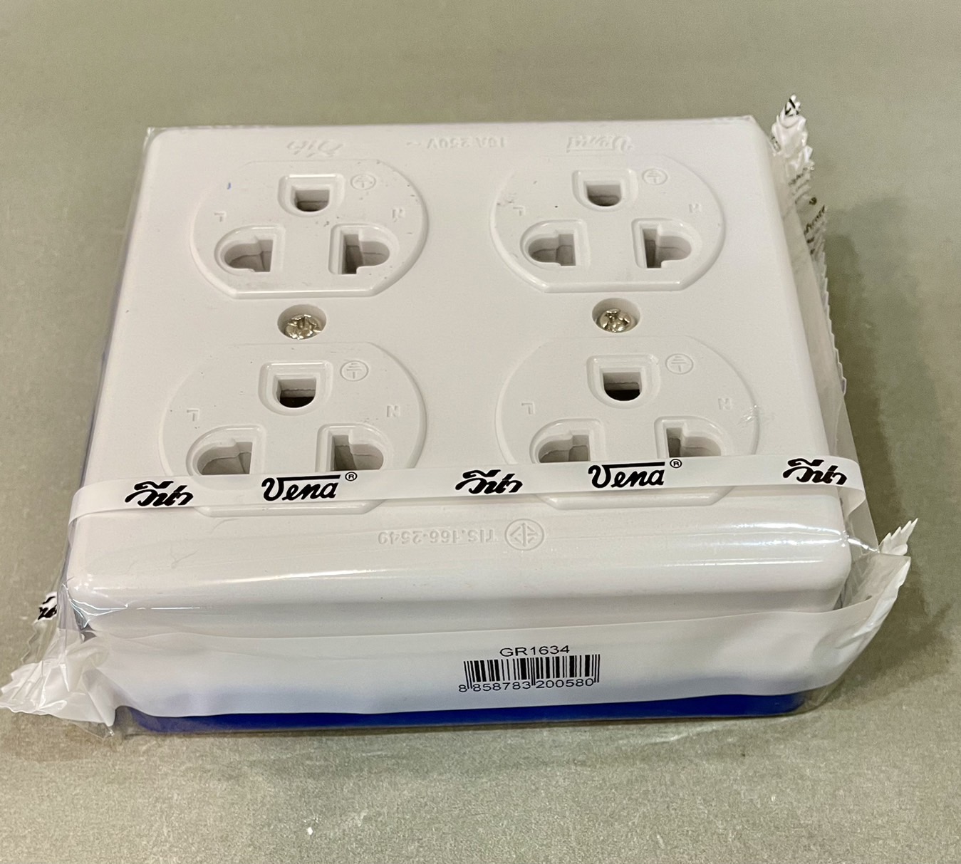 ปลั๊กลอย 4 ที่ มีกราวน์ วีน่า GR1634