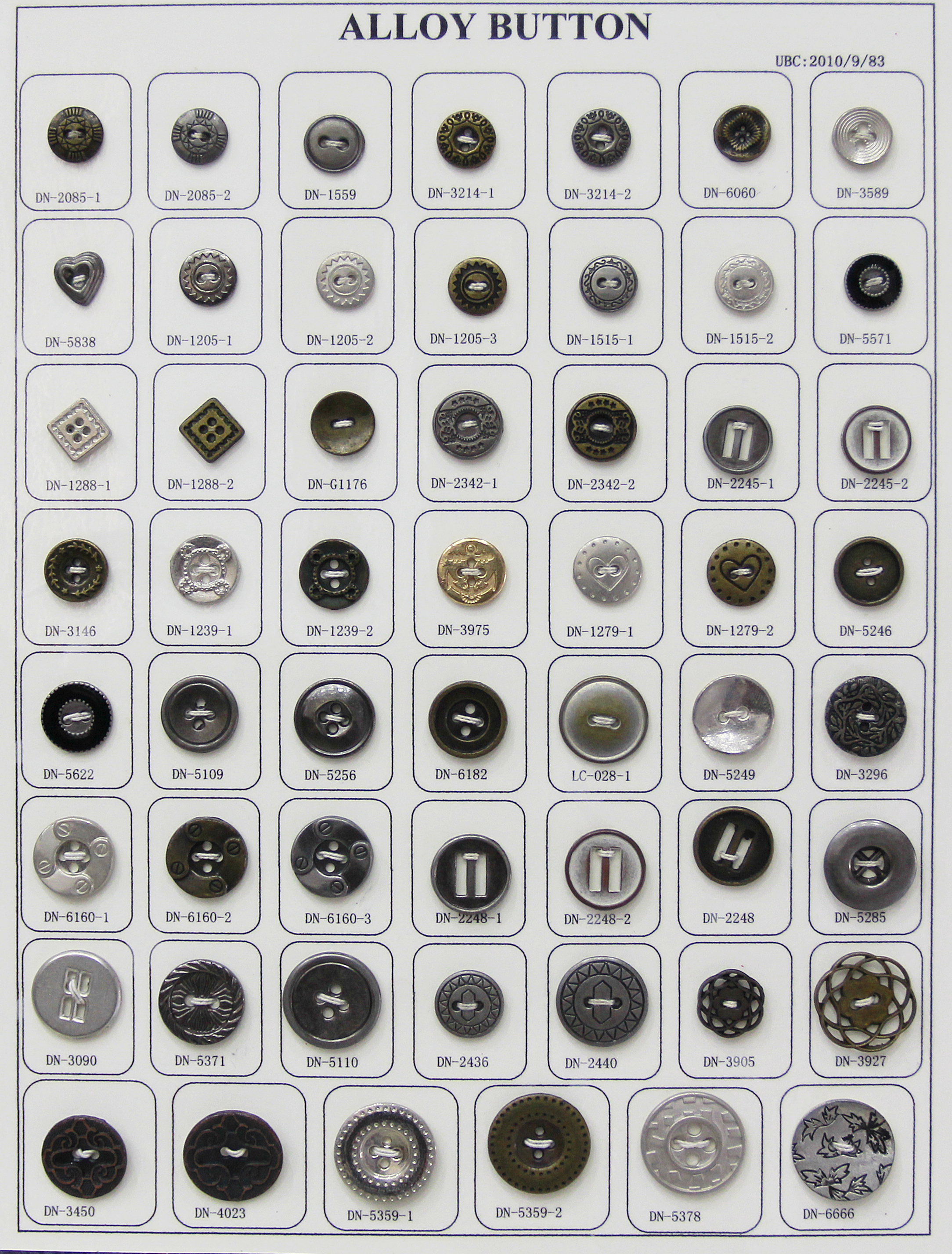 METAL BUTTONS