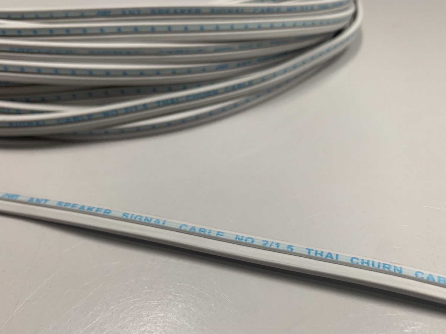 สายอ่อนสีเทา DC (สาย VFF ) Laser (1ม.)