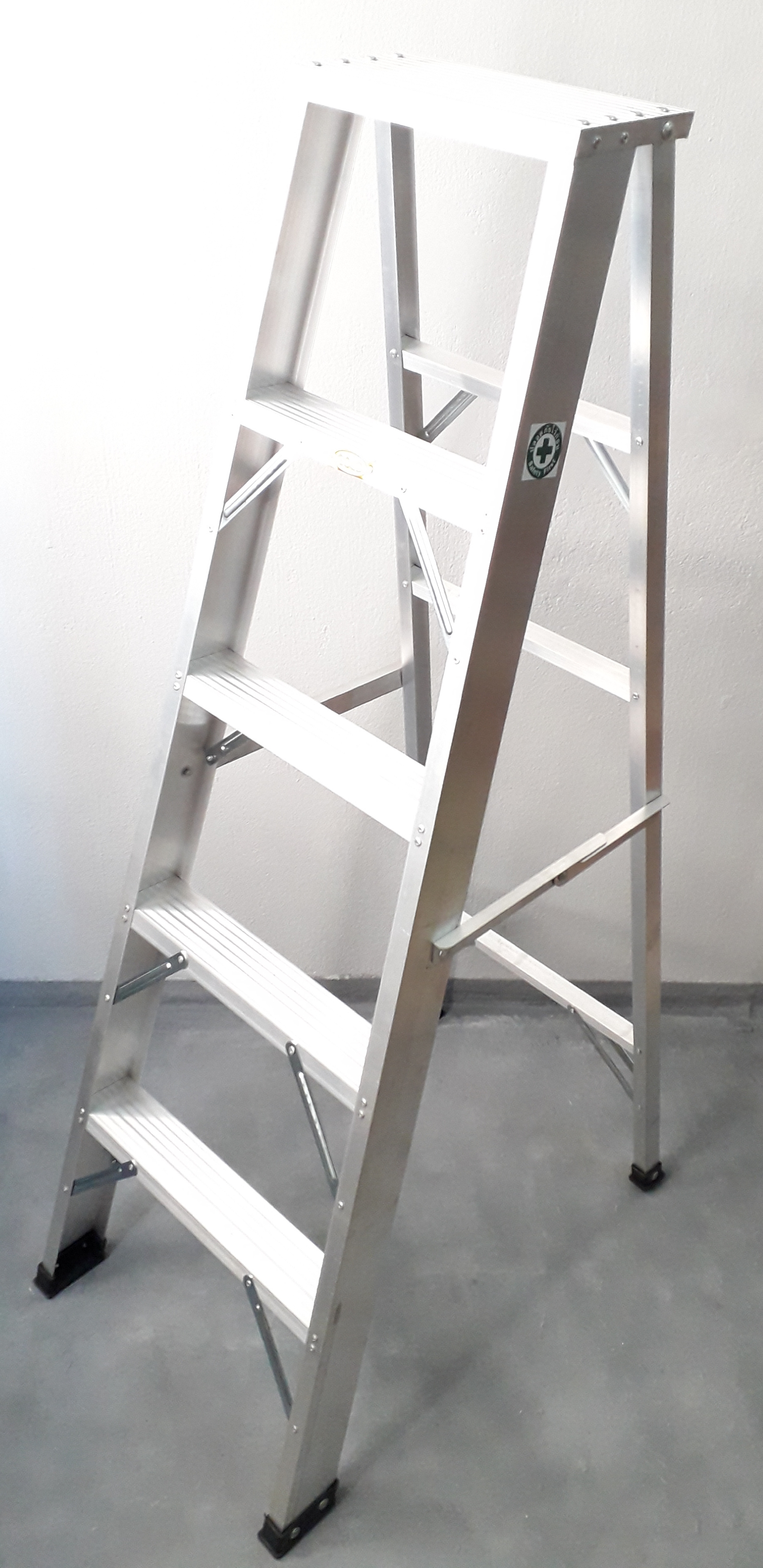 บันไดอลูมิเนียม "รุ่นบาง"