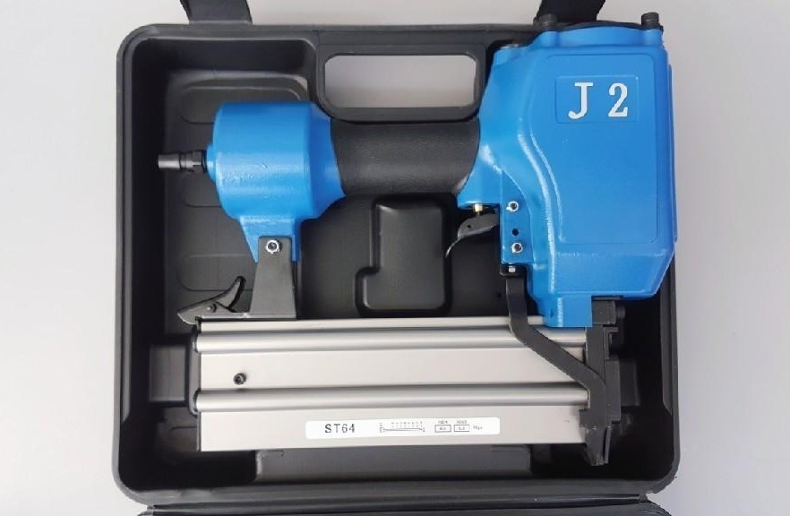 ปืนยิงตะปูลม ST-64 J2