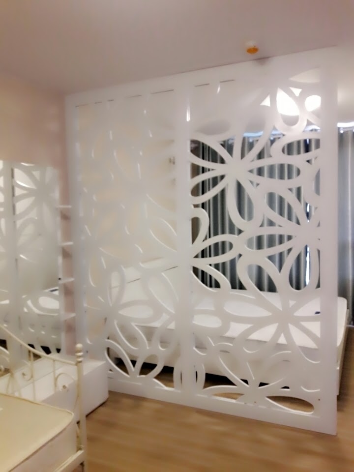 พลาสวูดฉลุลายตกแต่งภายในคอนโด 20 มม. ขนาด 120x240 cm.ราคาโรงงาน