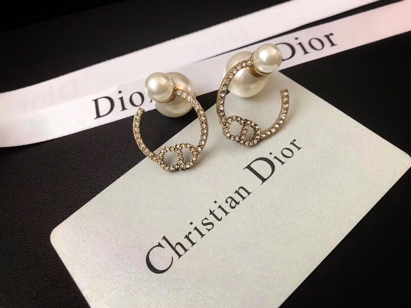 ต่างหูดิออร์มุก Dior Tribales Earrings