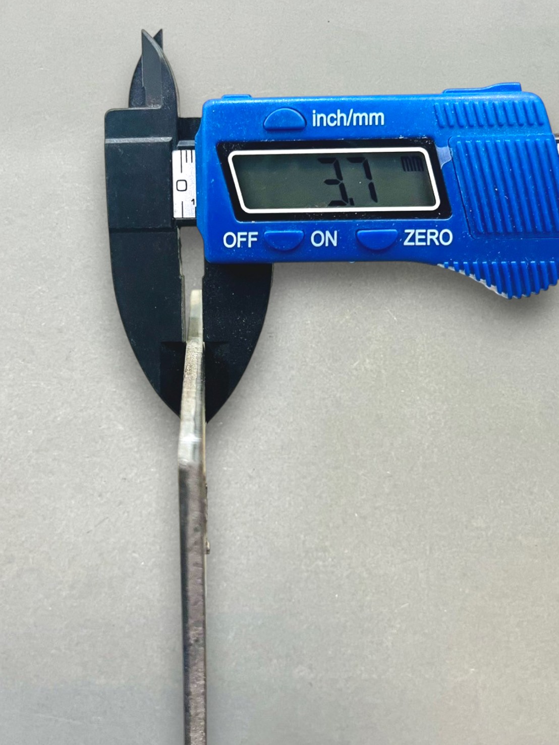 แผ่นเพลท เหล็ก (เจาะรู , ไม่เจาะรู)