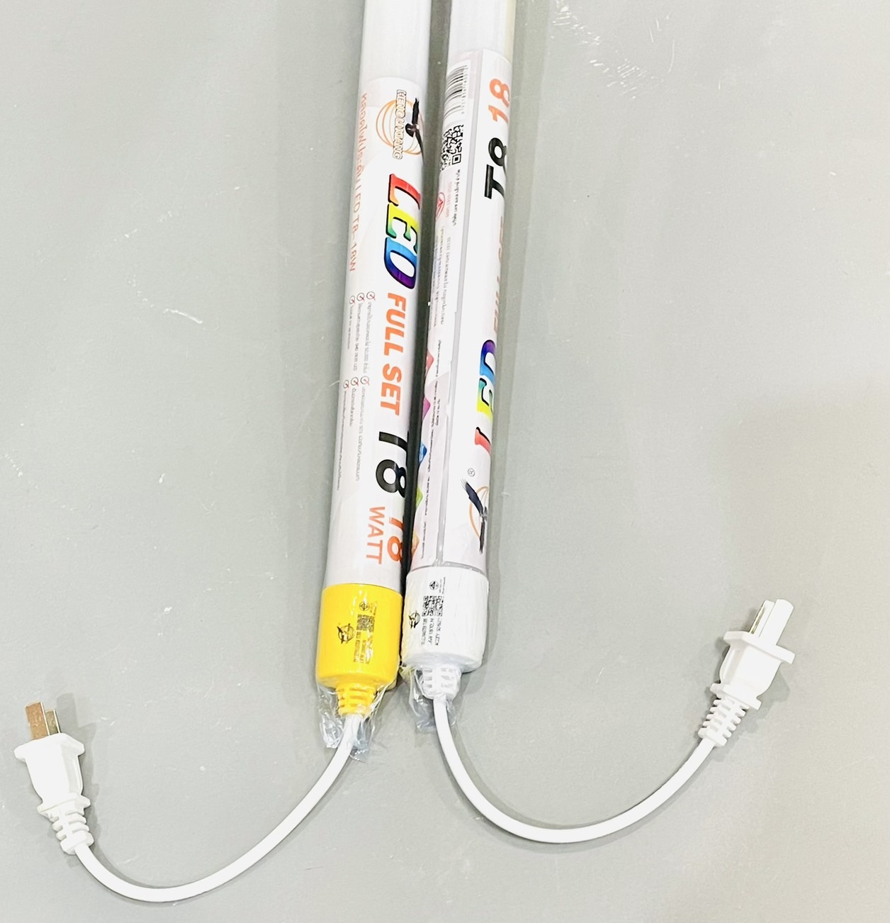 หลอดนีออน LED 18w พร้อมปลั๊กเสียบ