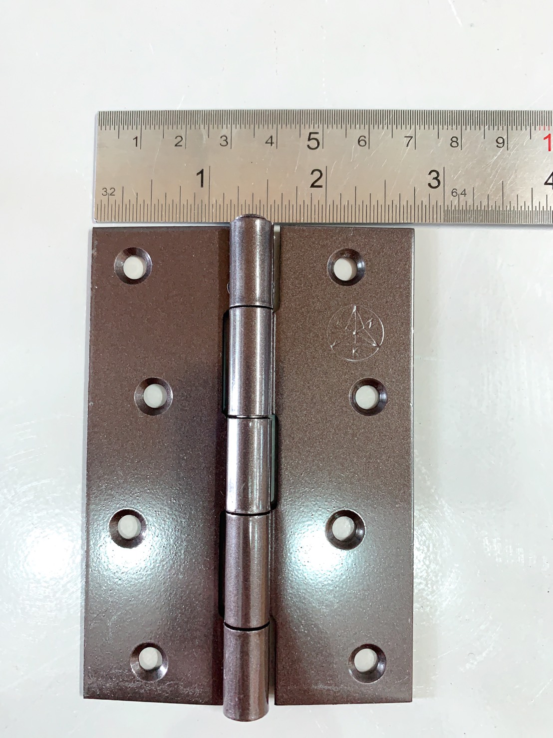 บานพับรมดำ 4"