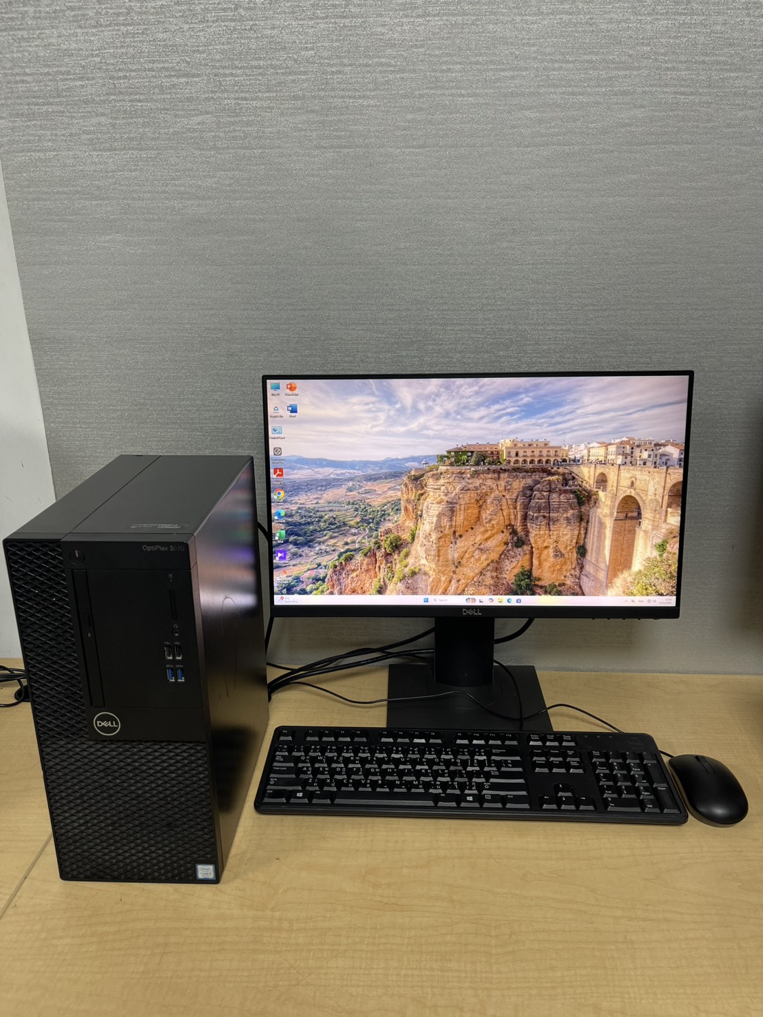 DELL OPTIPLEX 3070 MT พร้อมจอ 22 IPS" - I3 (9th Gen) RAM 8 GB SSD 256 GB