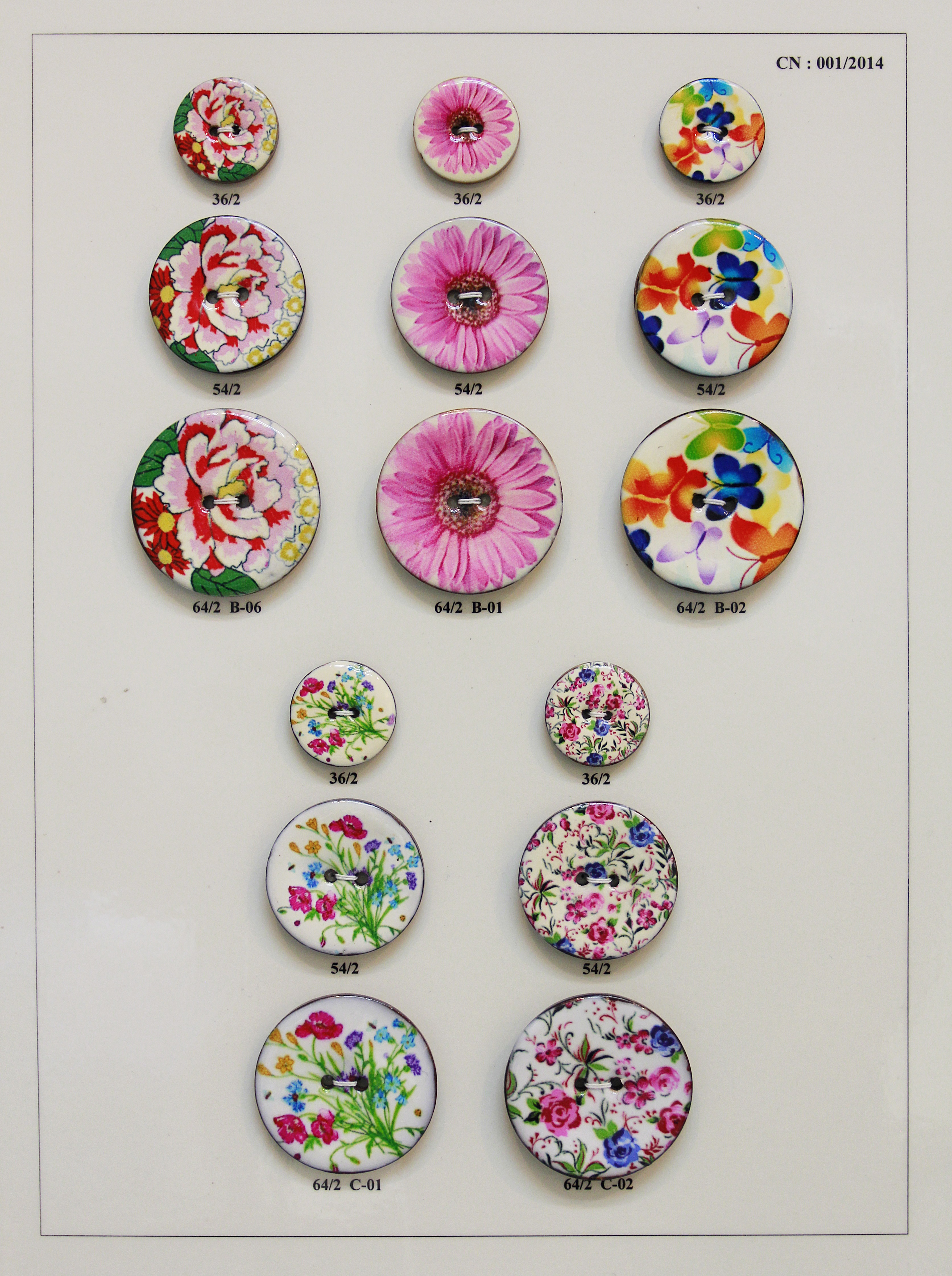 NATURAL BUTTONS