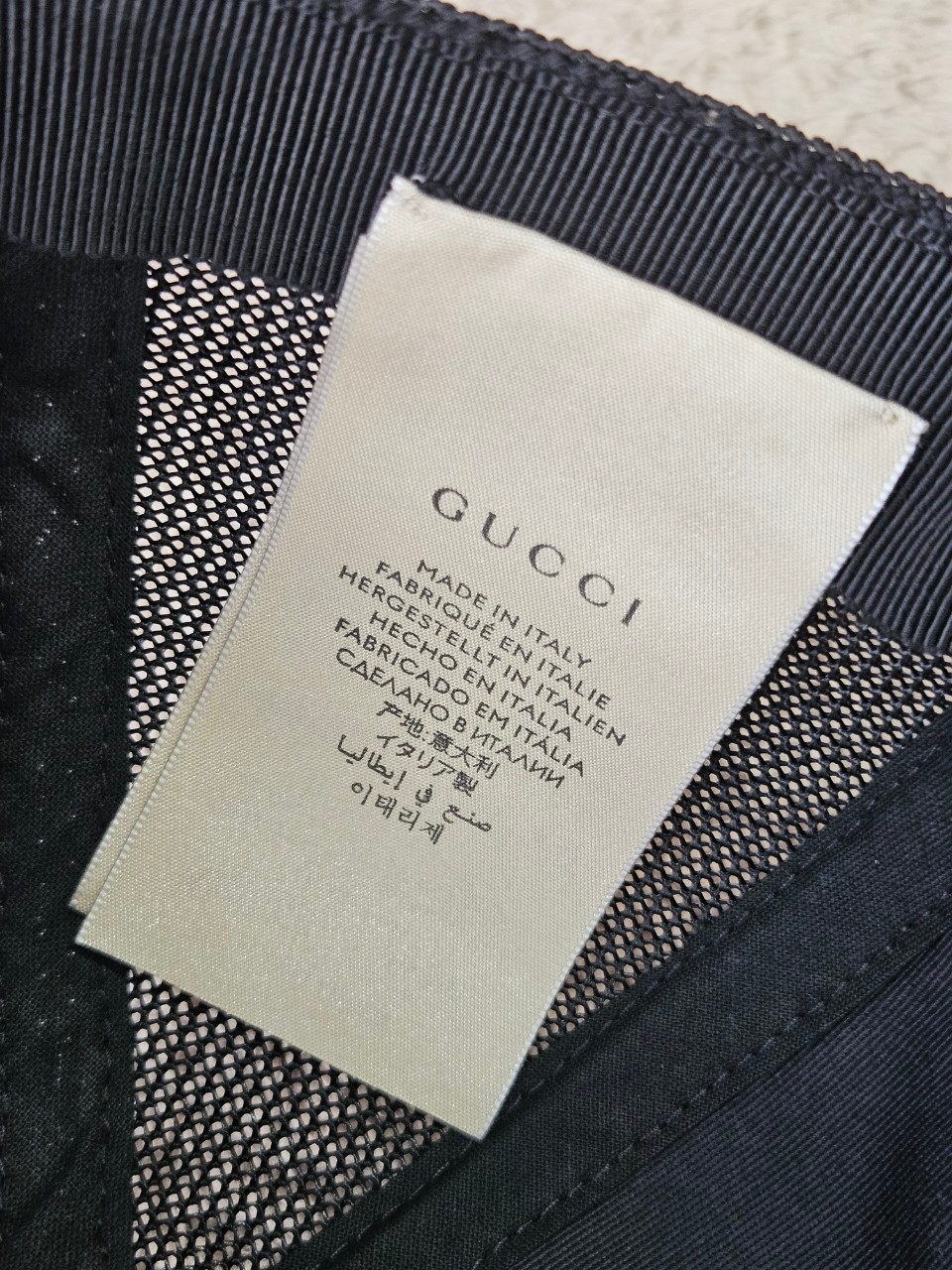Gucci Black Baseball Red Embroidered Logo Cap size M