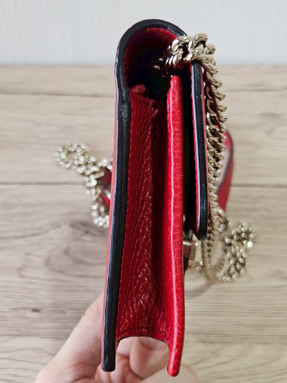 Gucci Interlock WOC สีแดง