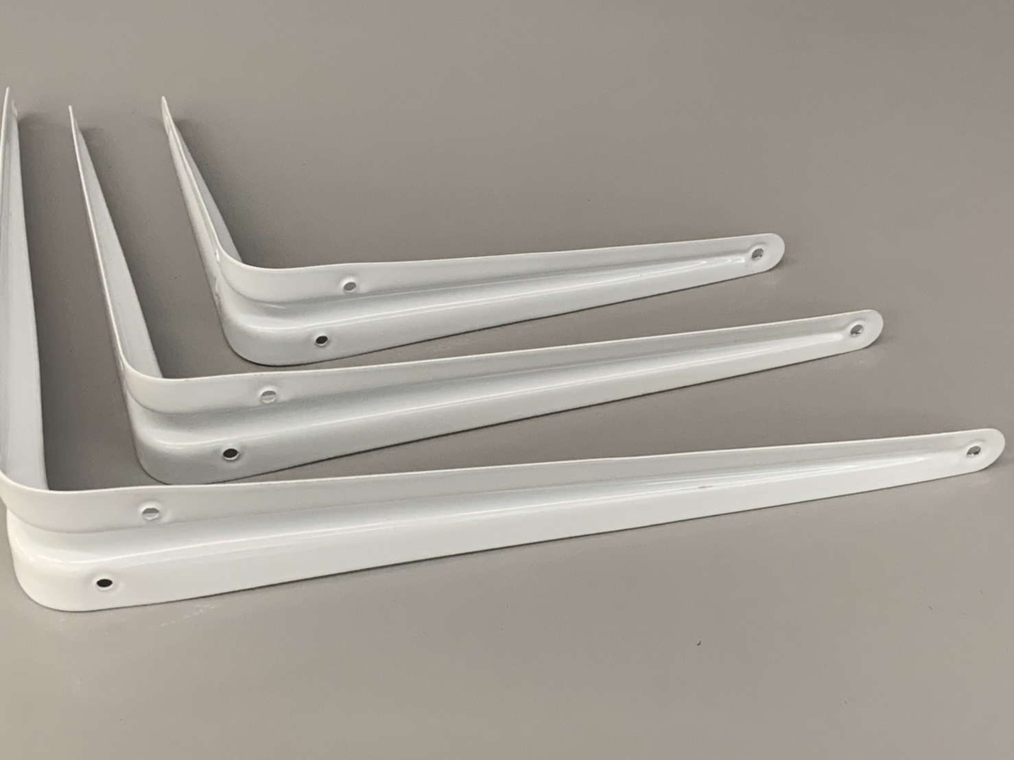 เท้าแขนเหล็กสีขาว Eagle One (อันละ)