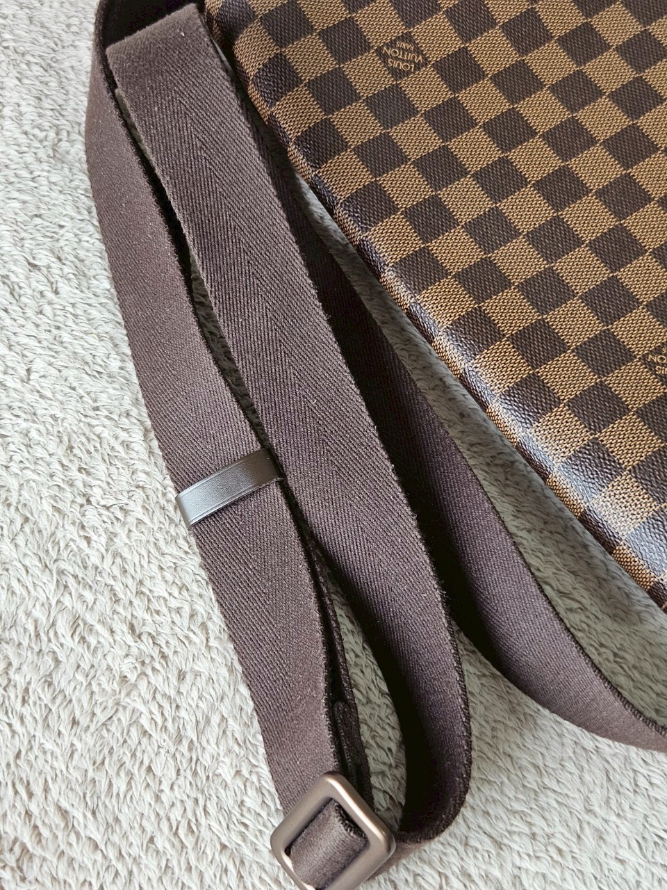 LV District Damier mm