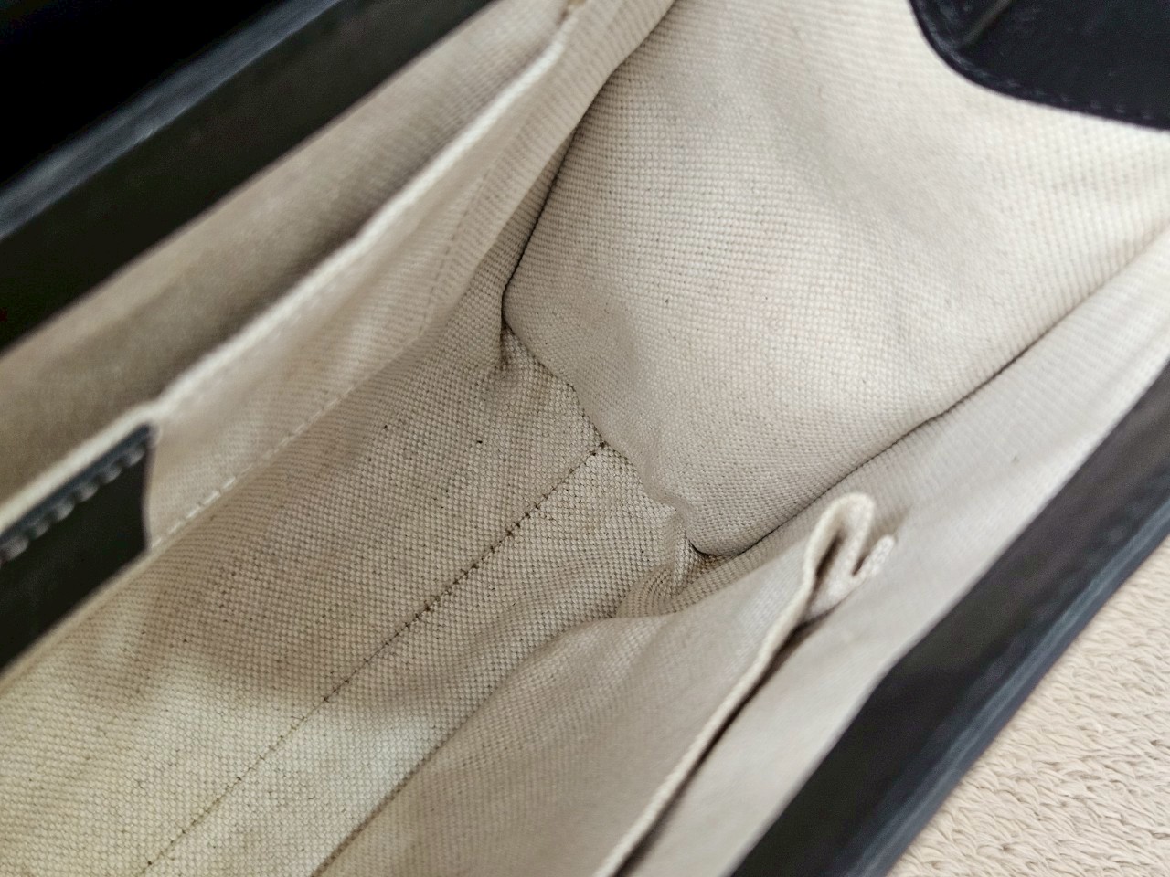 Gucci 295402 Emily Guccissima Medium