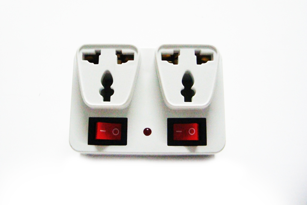 ปลั๊กเอนกประสงค์ 2 ช่อง เเพค 3 ( JC 632)