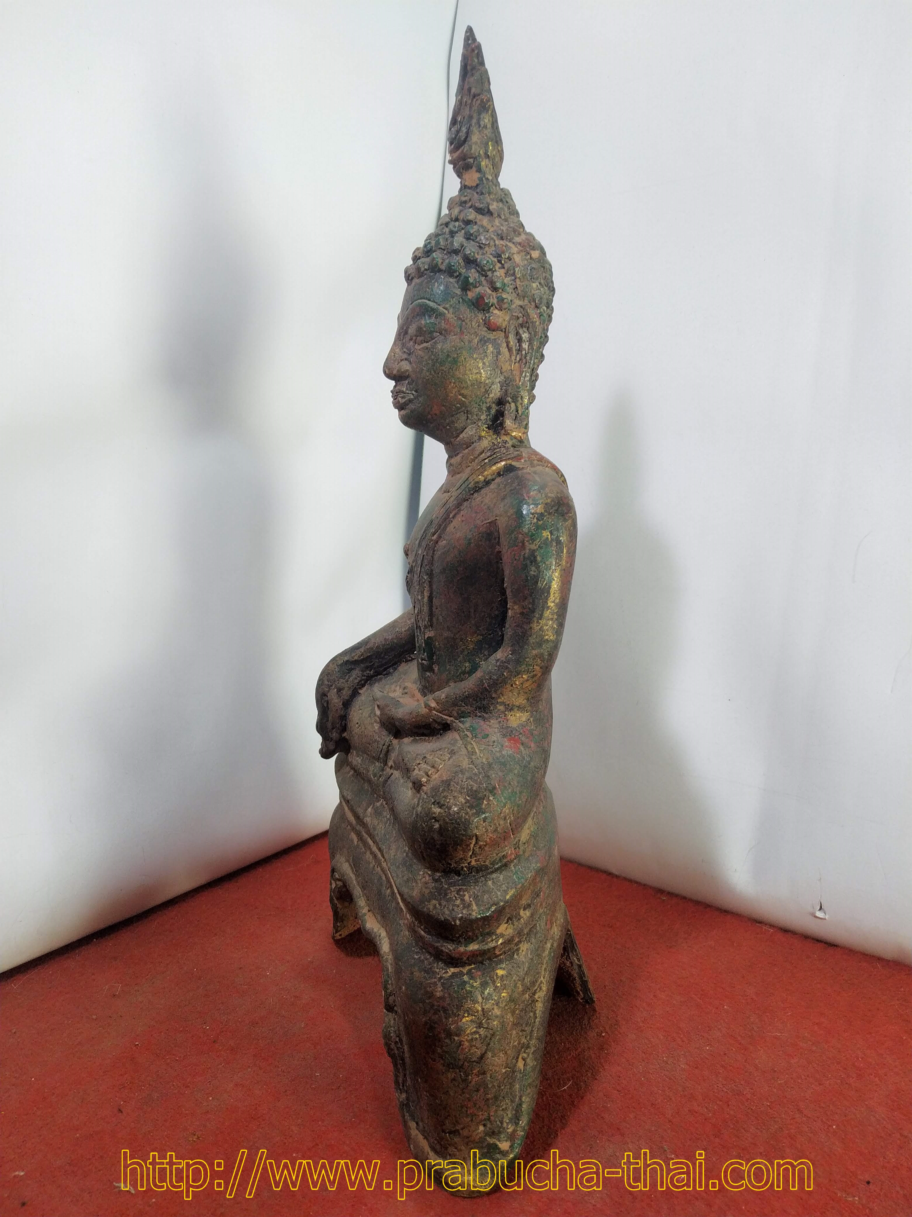 พระกำแพงสามขา ฐาน 6 นิ้ว เนื้อสำริดสภาพเก่า