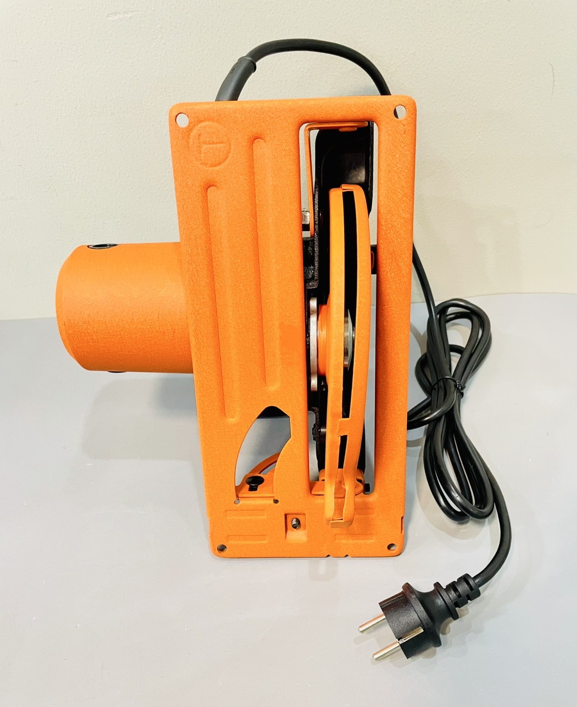 เครื่องเลื่อยวงเดือน 7" พัมคิน 1300w J-C5820