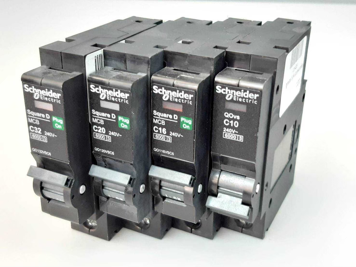 ลูกย่อย (เบรคเกอร์ย่อย) ชไนเดอร์