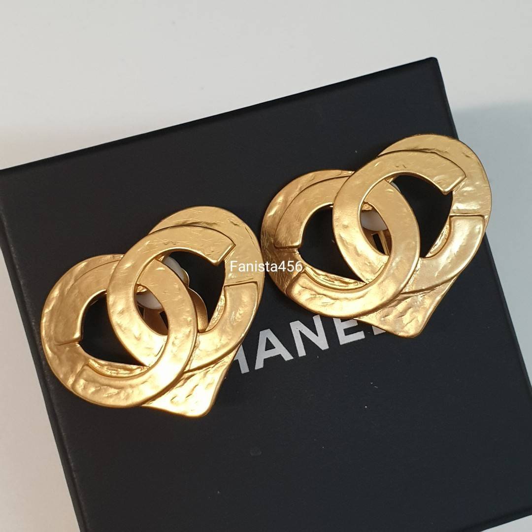 ต่างหูชาแนล original แบบหนีบ ต่างหู Chanel งานวินเทจหัวใจ ต่างหูชาแนล 1:1 ต่างหูหัวใจ Chanel earring heart