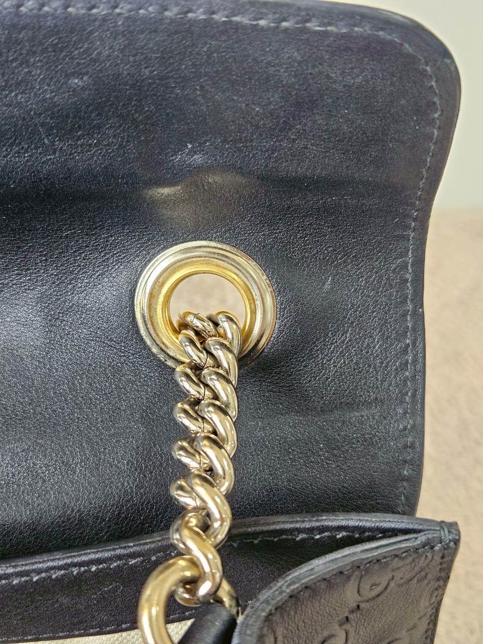 Gucci 295402 Emily Guccissima Medium