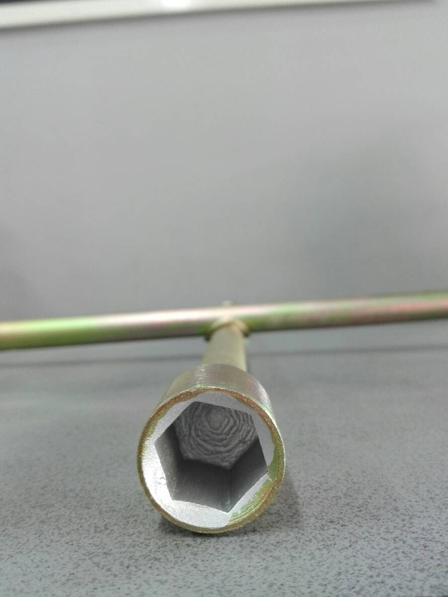 กากบาทขันล้อ META