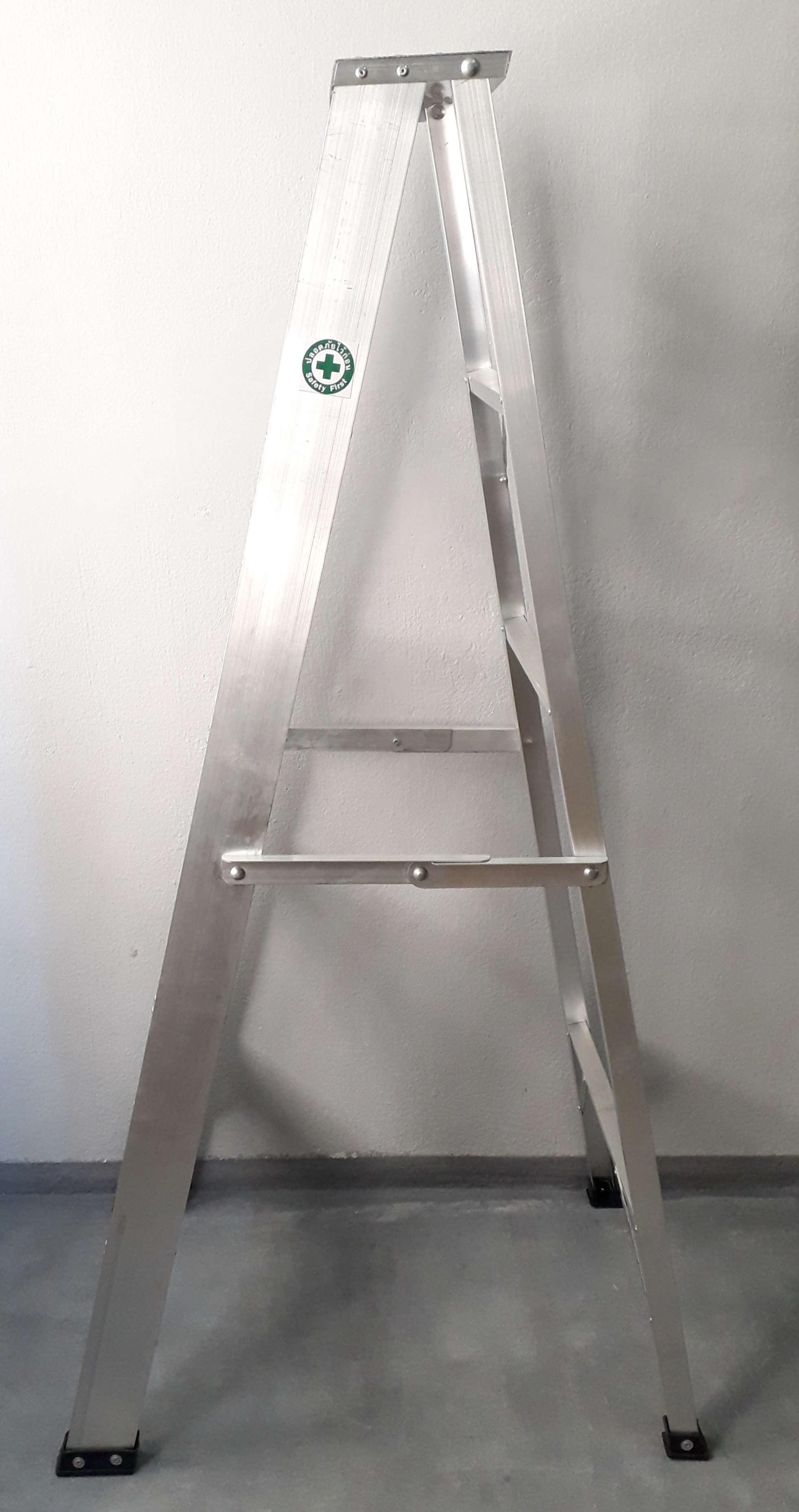 บันไดอลูมิเนียม "รุ่นบาง"