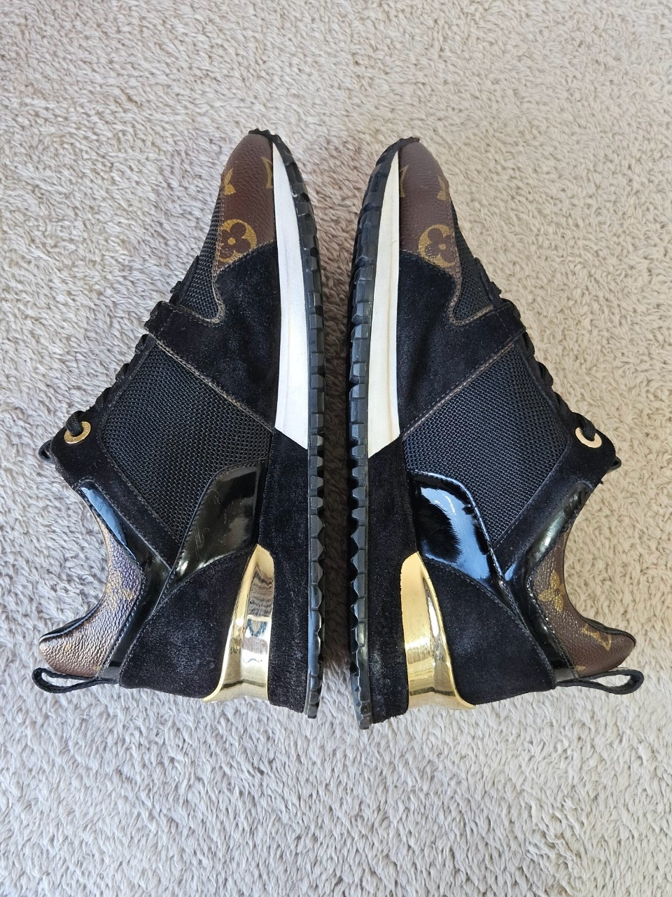 LV Run away Trainers Mono