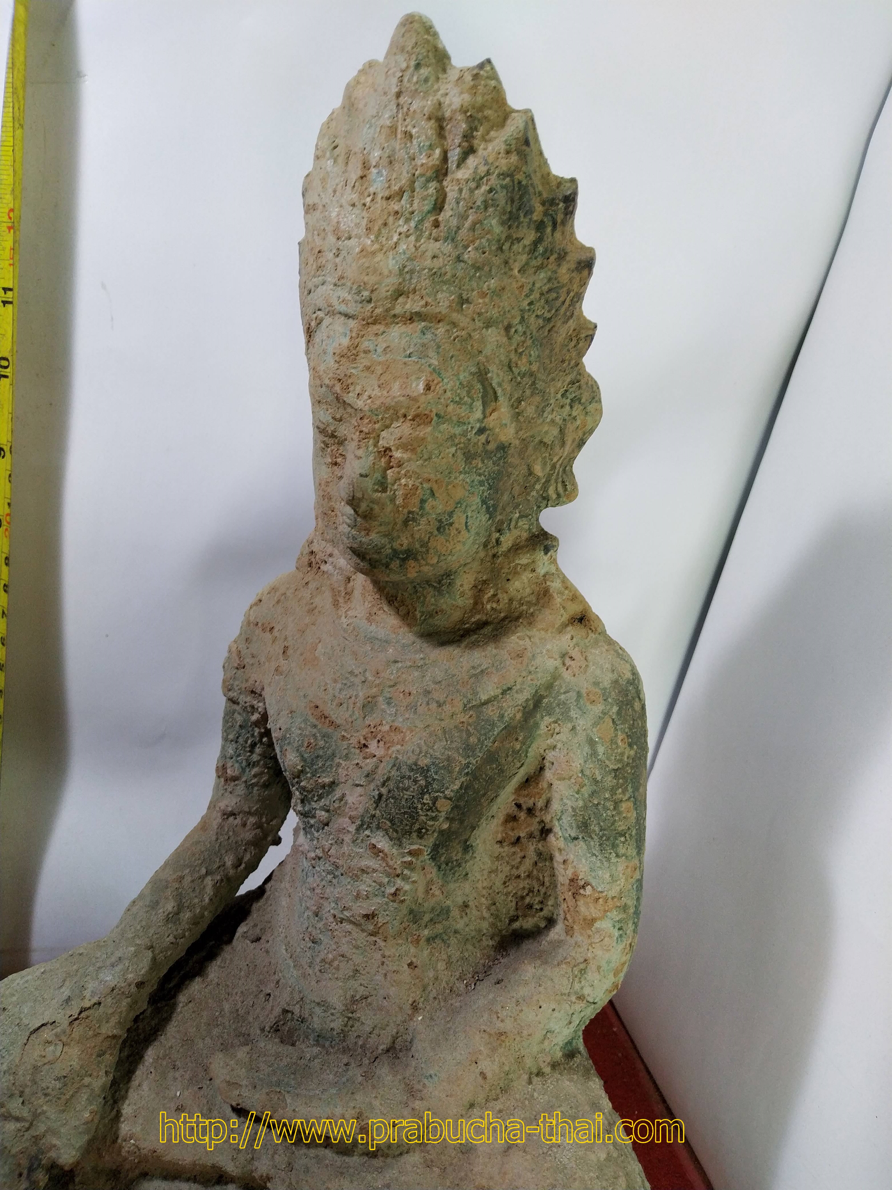 พระเทริดขนนก ปางชนะมาร หน้าตัก 9 นิ้ว เนื้อสำริดสภาพเก่า
