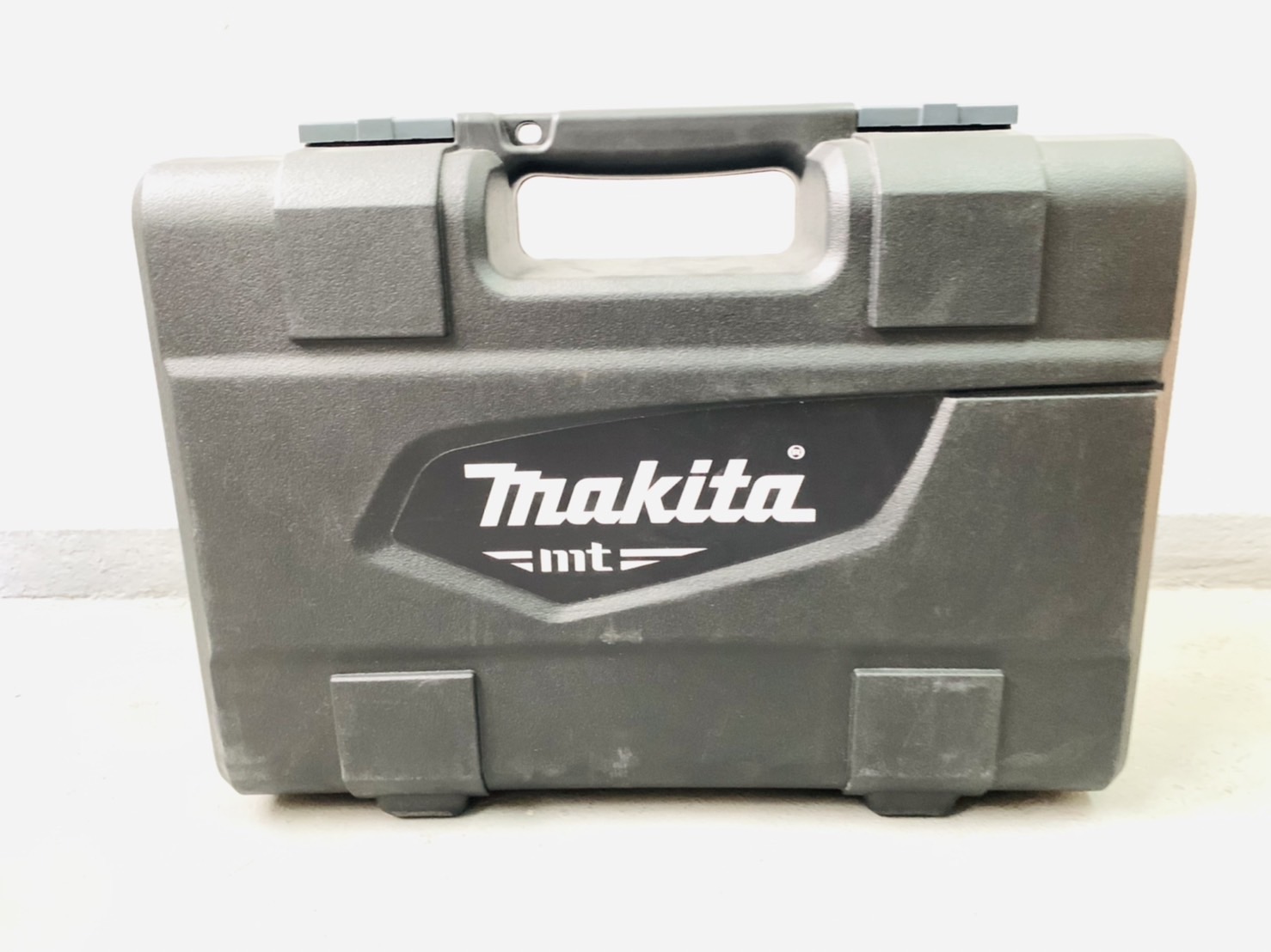 สว่านโรตารี่ 3ระบบ Makita M8701B-26