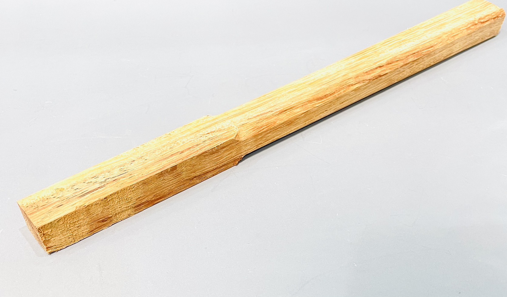 ด้ามค้อนเหลี่ยม