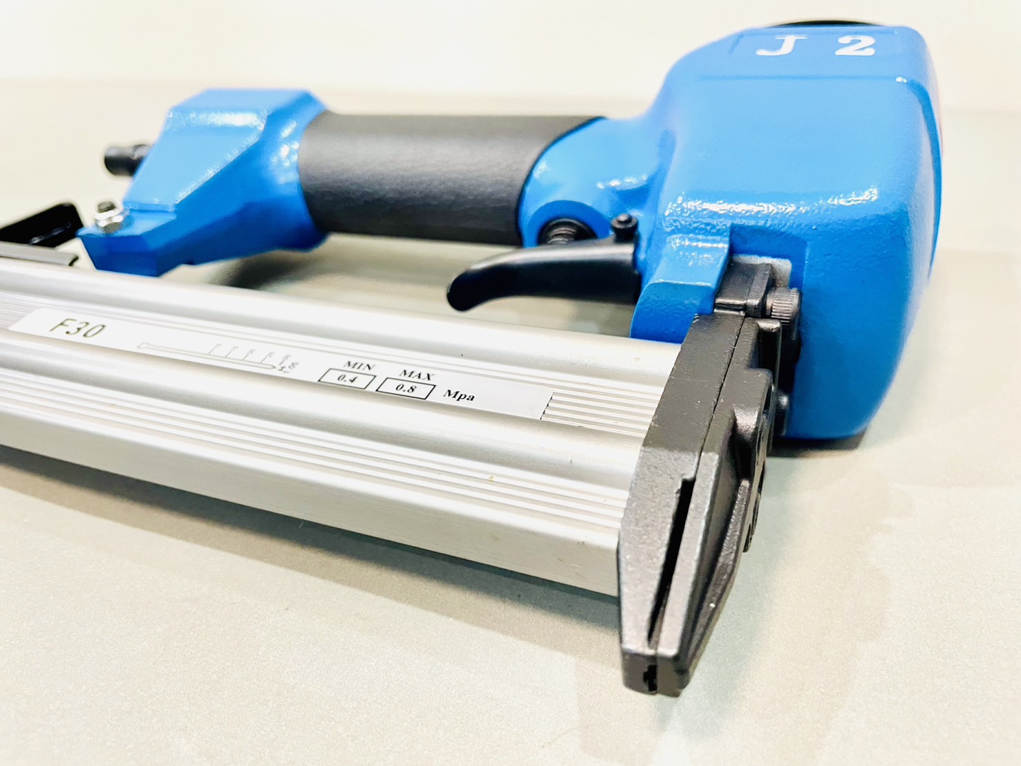 ปืนยิงตะปูลมขาเดี่ยว F-30 พัมคิน