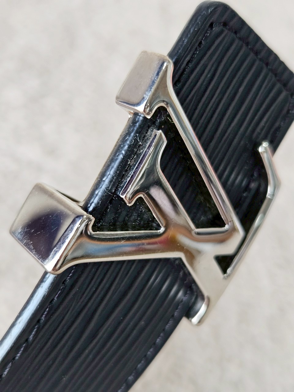LV M9553 Black EPI Leather Belt