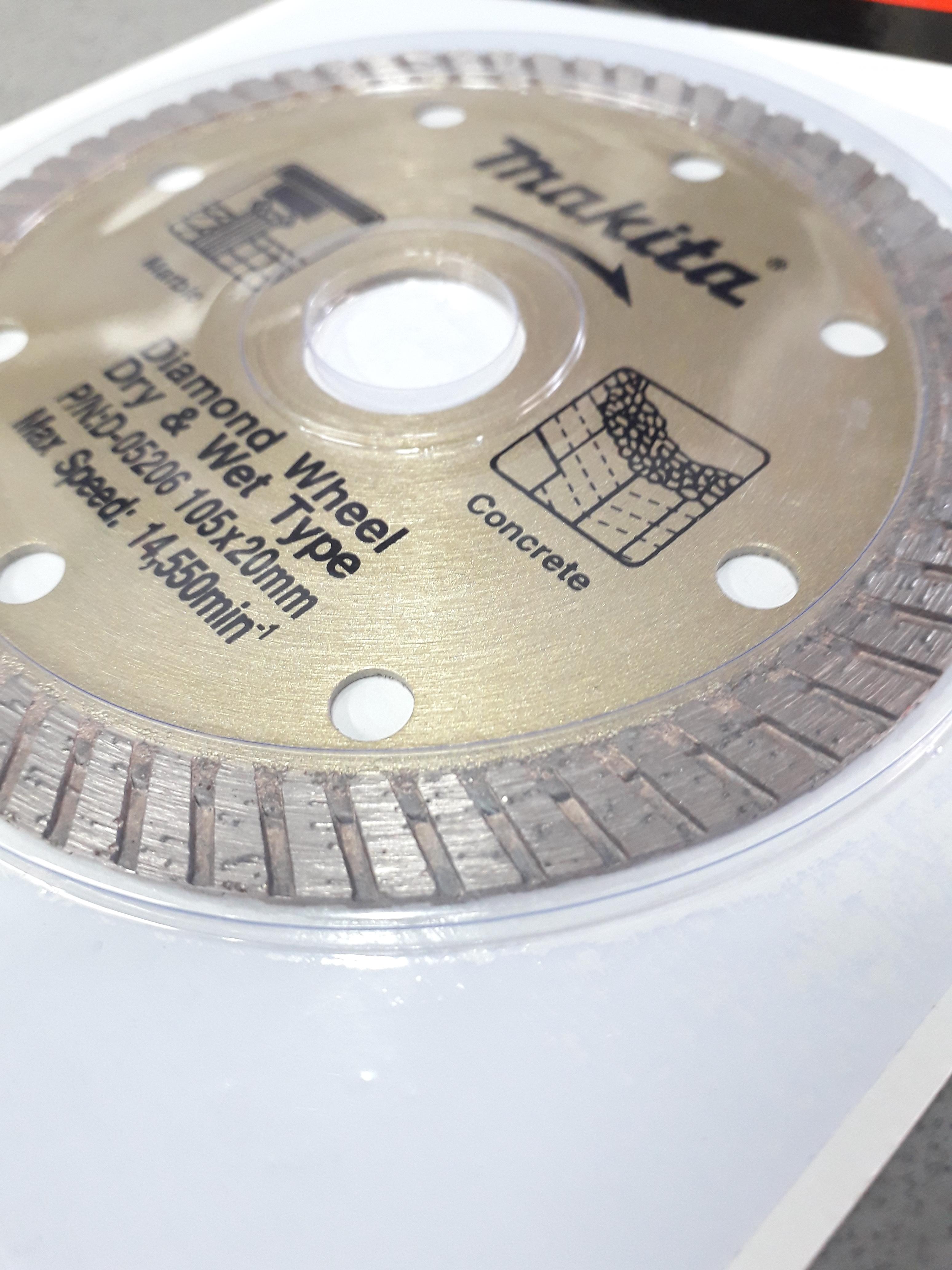 ใบตัดปูน มากีต้า 4" D-05206 เทอร์โบ สีทอง