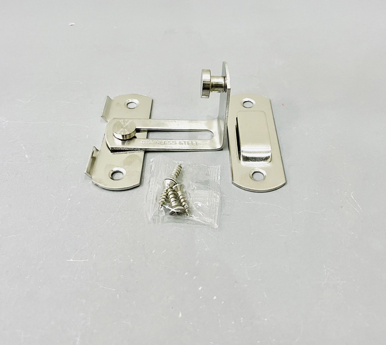 กลอนสับห้องน้ำ 4" รุ่นสับหมุด 90องศา