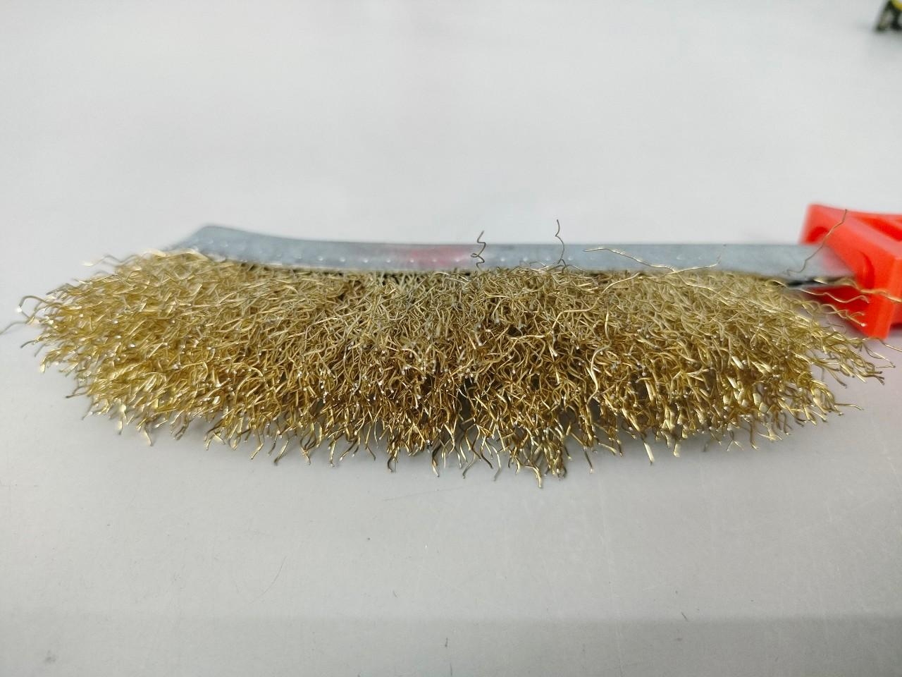 แปรงลวดทองเหลืองด้ามแดง