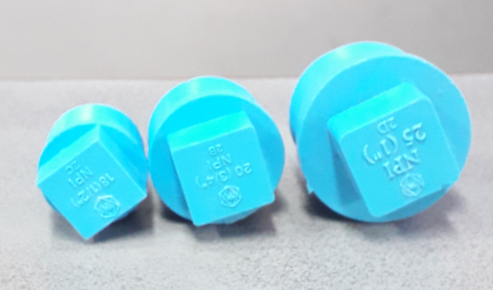 ปลั๊กอุดเกลียวนอก PVC ตราช้าง