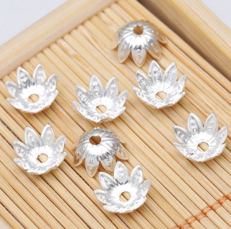 ขายส่ง ตัวครอบ 10มิลฐานรองลูกปัด ลายกลีบบัว วินเทจ Lotus leaf vintage สีเงิน บรรจุ 100 ชิ้น