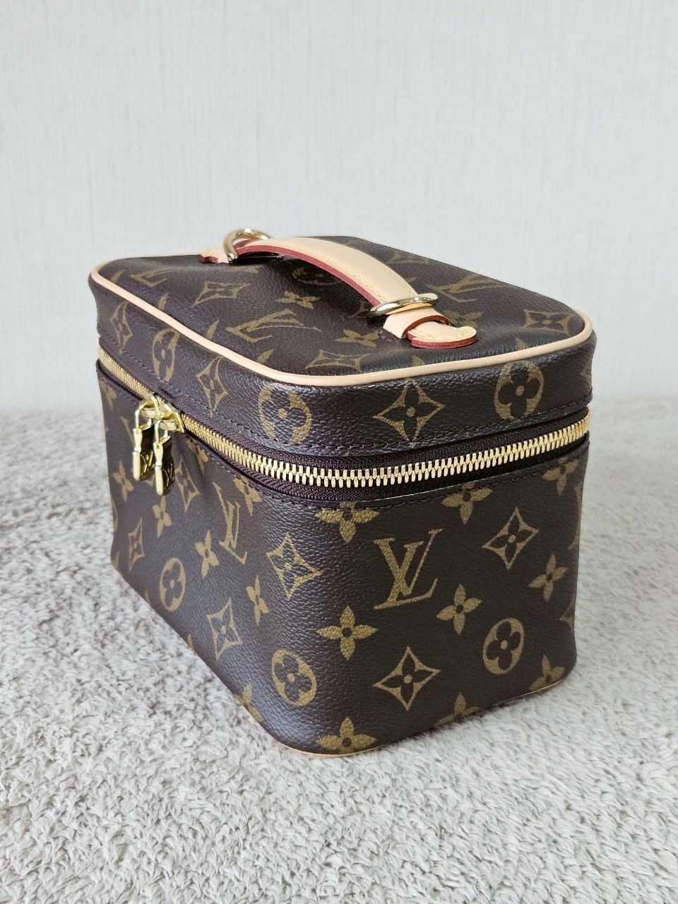 LV Nice Mini Microchip