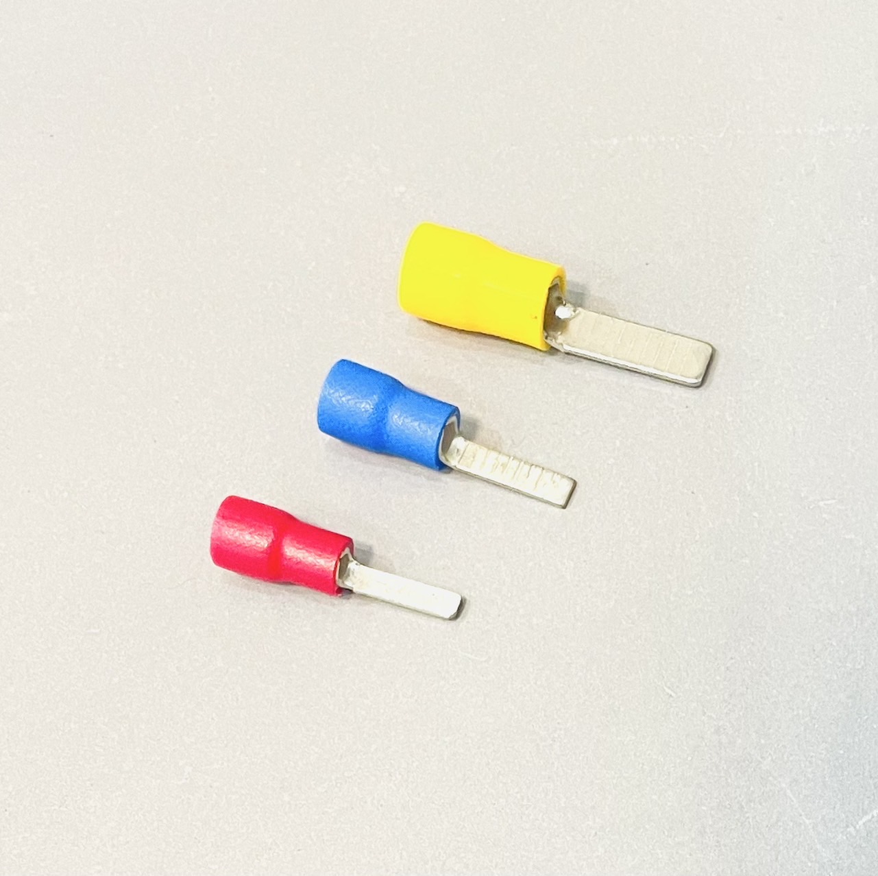 หางปลาตรงหุ้ม DBV