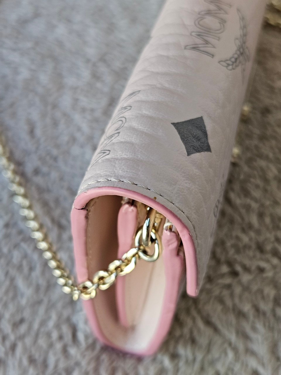 MCM Tracy Crossbody Wallet Pink