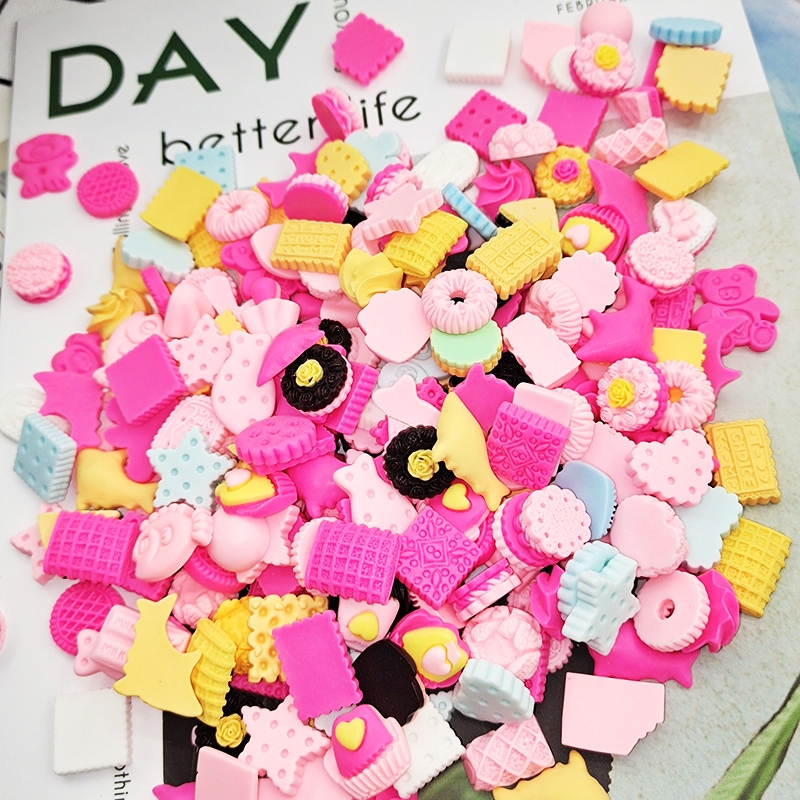 ขายส่ง เรซิ่นตกแต่ง DIY ชุดลายคุ๊กกี้ เค้ก (คละลาย) ประมาณ 100ชิ้น/แพค